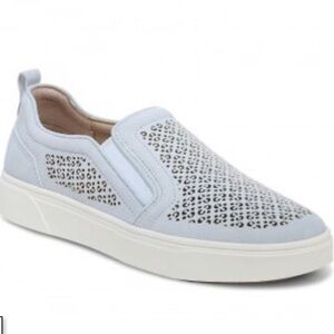 Vionic Kimmie Perf Women's Slip On Supportive Sneaker Size 8.5